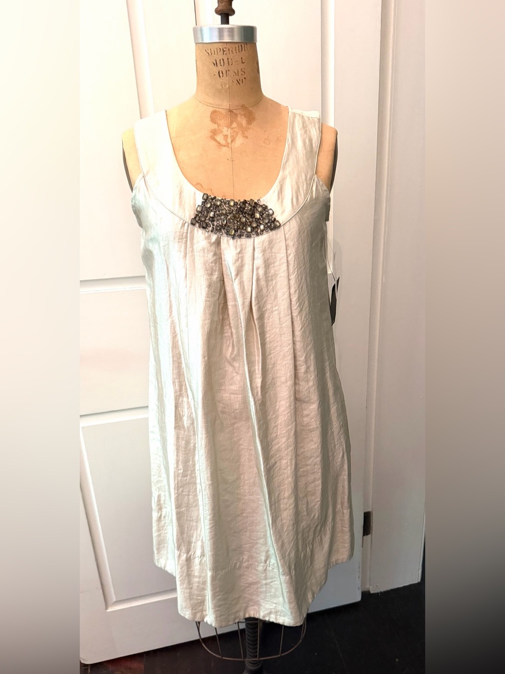 Sleeveless Silvery Cream Embellished Tunic with Scoop Neckline Summer Wedding